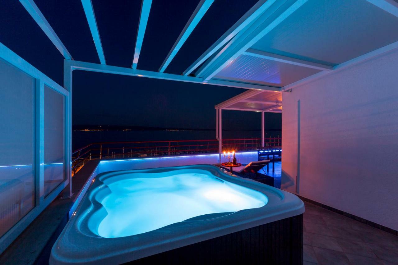 Seaside Penthouse With Hot Tub Sky Living Διαμέρισμα Σπλιτ Εξωτερικό φωτογραφία