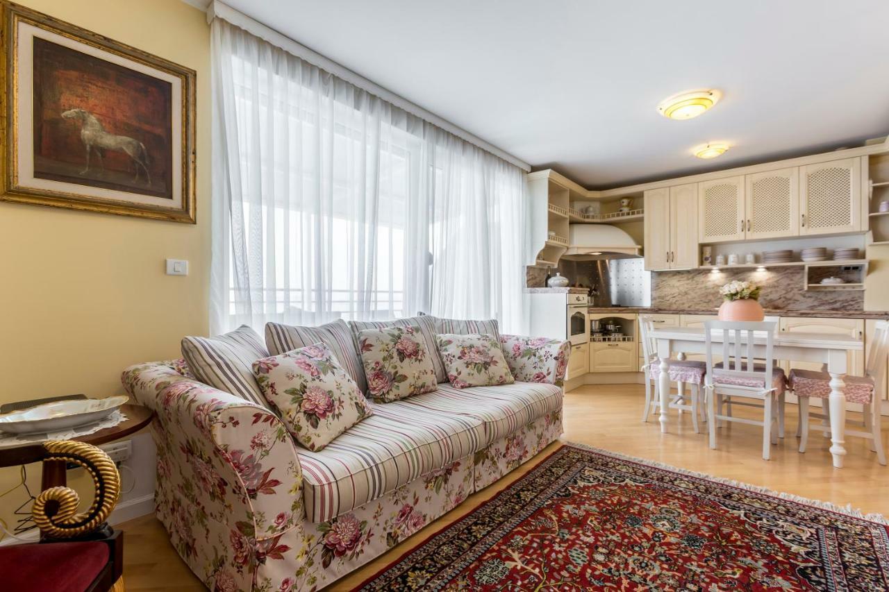Seaside Penthouse With Hot Tub Sky Living Διαμέρισμα Σπλιτ Εξωτερικό φωτογραφία